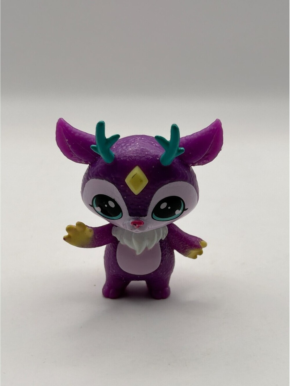 Moose Toys Magic Mixies Minis Purple Deer Monster Glitter 5cm Creature Figure